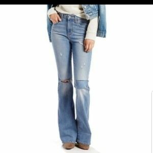 NWT Levi High Rise Distressed Jeans New